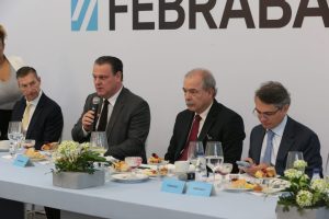 Ministro Carlos Fávaro reforça a importância de investimento no agro sustentável