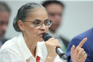 Marina Silva participa de CPI das ONGs após ausência