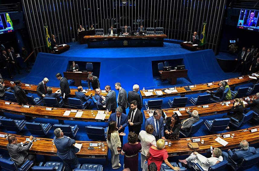 Após muito debate, Senado aprova projeto que regula mercado de carbono