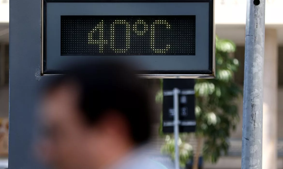 Calor deve seguir castigando áreas agrícolas durante toda essa semana